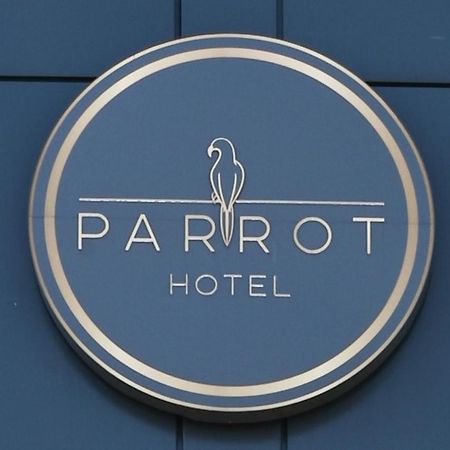 Hotel Parrot Raszyn Extérieur photo
